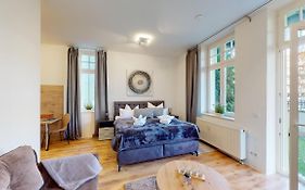 SweetHome - Business-Apartment mit Kueche und Terrasse, NETFLIX, Stellplatz